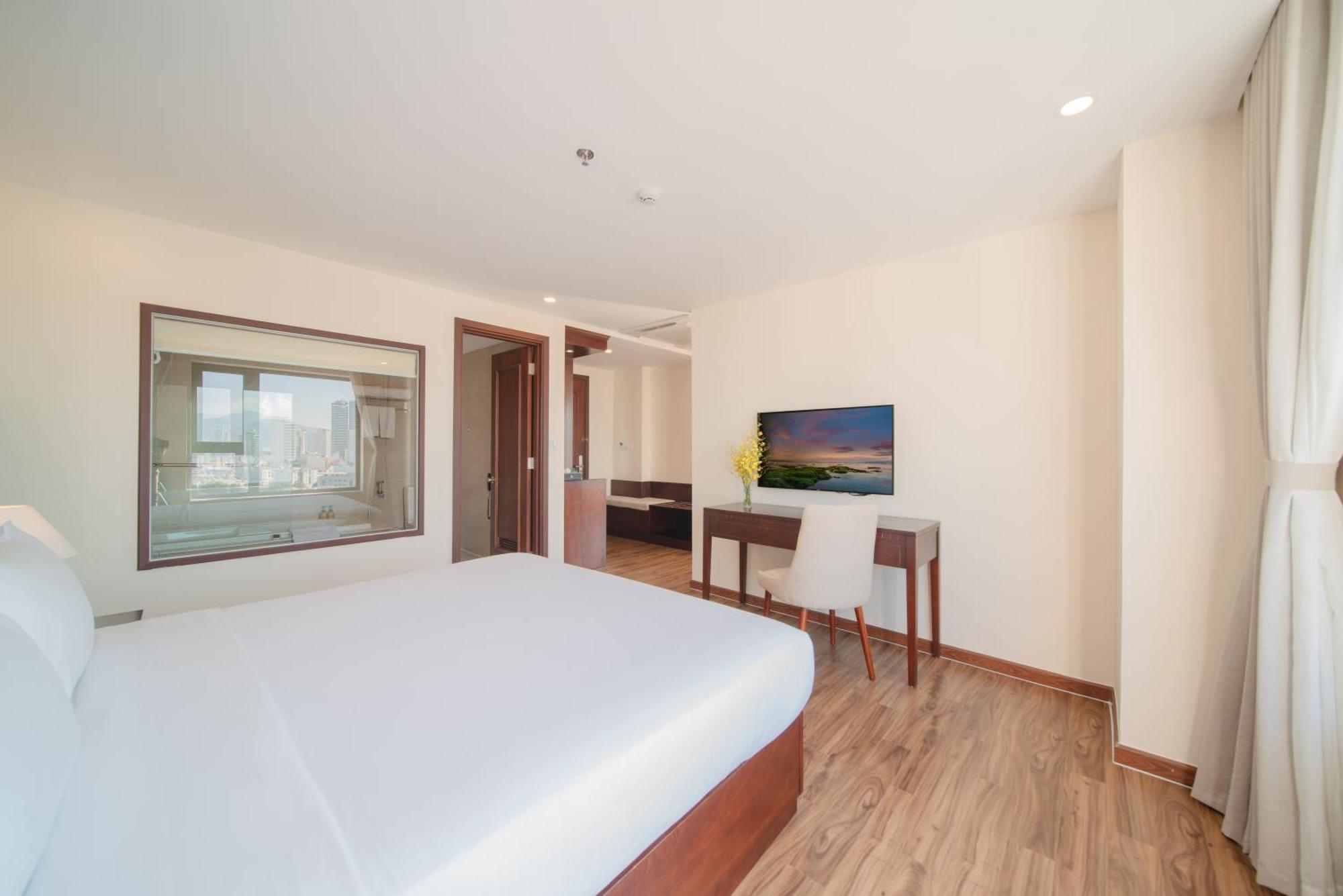 Florida Hotel Nha Trang Exterior photo