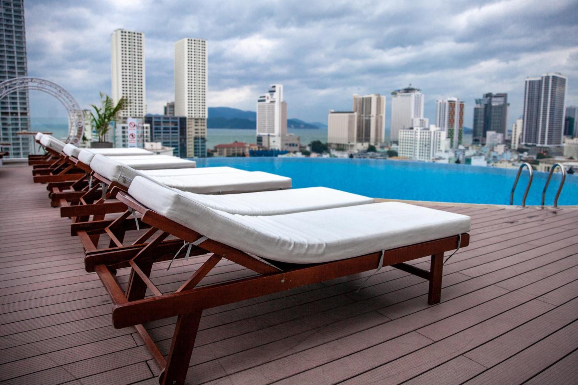 Florida Hotel Nha Trang Exterior photo